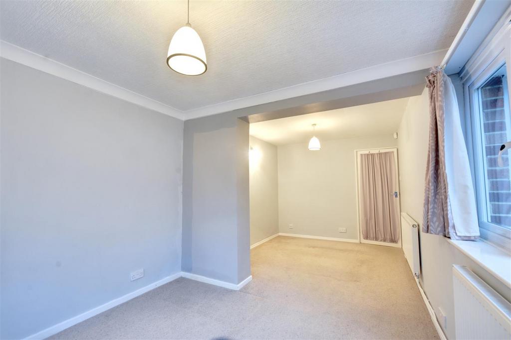 Bedroom 1 3.jpeg