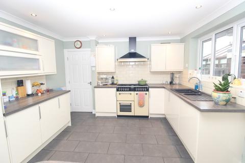 3 bedroom detached house for sale, Baslow Close, Bloxwich, Walsall, WS3