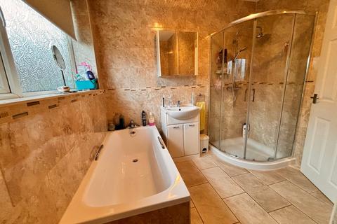 3 bedroom detached house for sale, Baslow Close, Bloxwich, Walsall, WS3