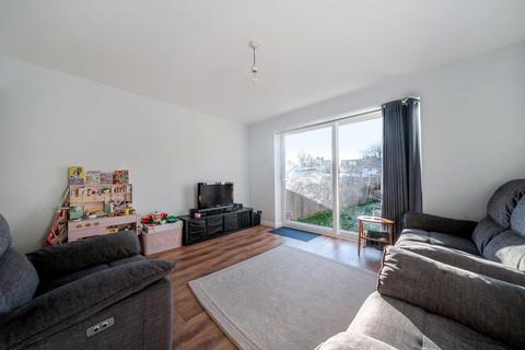 3 bedroom semi-detached house for sale, Banbury,  Oxfordshire,  OX16