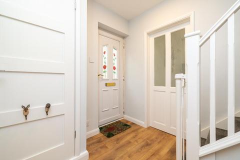 3 bedroom semi-detached house for sale, Banbury,  Oxfordshire,  OX16