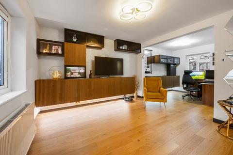 undefined, Laburnum Avenue, Dartford, DA1