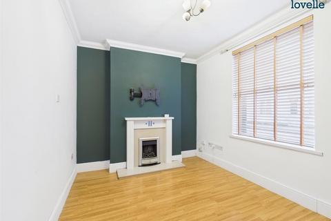 undefined, Henley Street, Lincoln