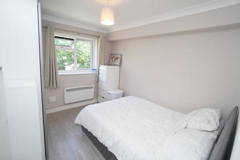 1 bedroom flat for sale, Old Coach Drive, High Wycombe HP11