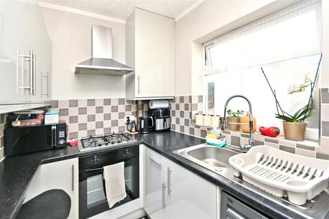 1 bedroom flat for sale, Langney Road, Eastbourne