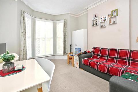 1 bedroom flat for sale, Langney Road, Eastbourne
