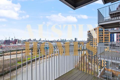 2 bedroom flat for sale, Hope Street, Kent Building, E14
