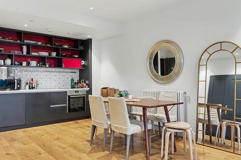 2 bedroom flat for sale, Hope Street, Kent Building, E14