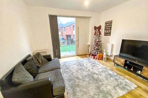 3 bedroom townhouse for sale, Elisabeth Gardens, Stockport