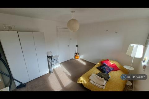 1 bedroom flat to rent, Lewisham, London, SE8
