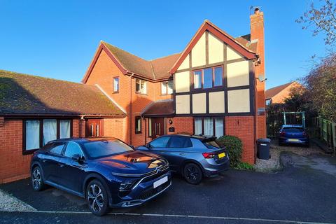 5 bedroom detached house for sale - Hogarth Road, Leicester LE4
