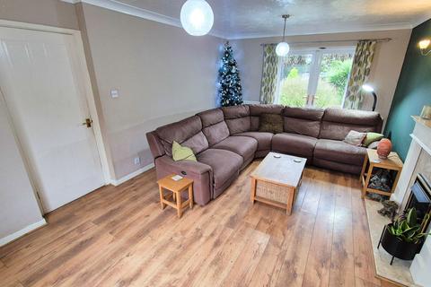 5 bedroom detached house for sale, Hogarth Road, Leicester LE4