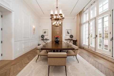 4 bedroom flat to rent, Connaught Place, London W2