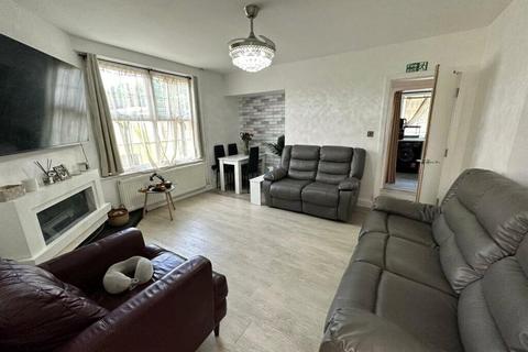 3 bedroom semi-detached house for sale, Sutton Square, Minworth, Sutton Coldfield, B76