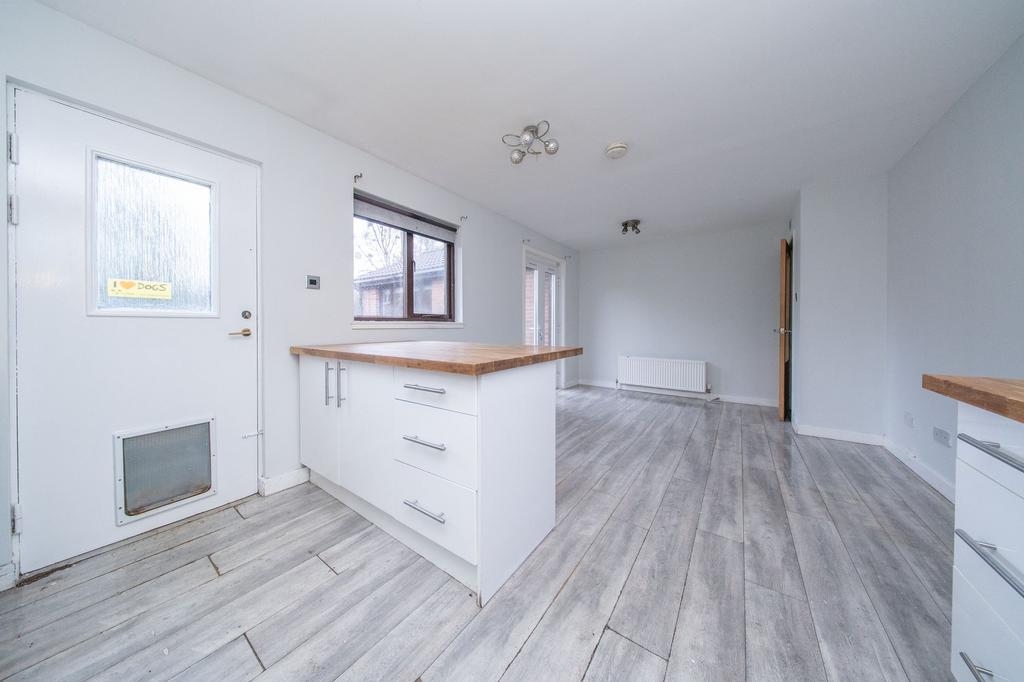 Kitchen/Dining