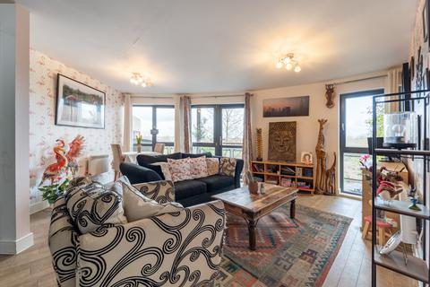 2 bedroom flat for sale, Harry Zeital Way, London, E5