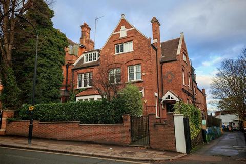 2 bedroom flat for sale, Fitzjohns Avenue,  Hampstead,  NW3,  NW3