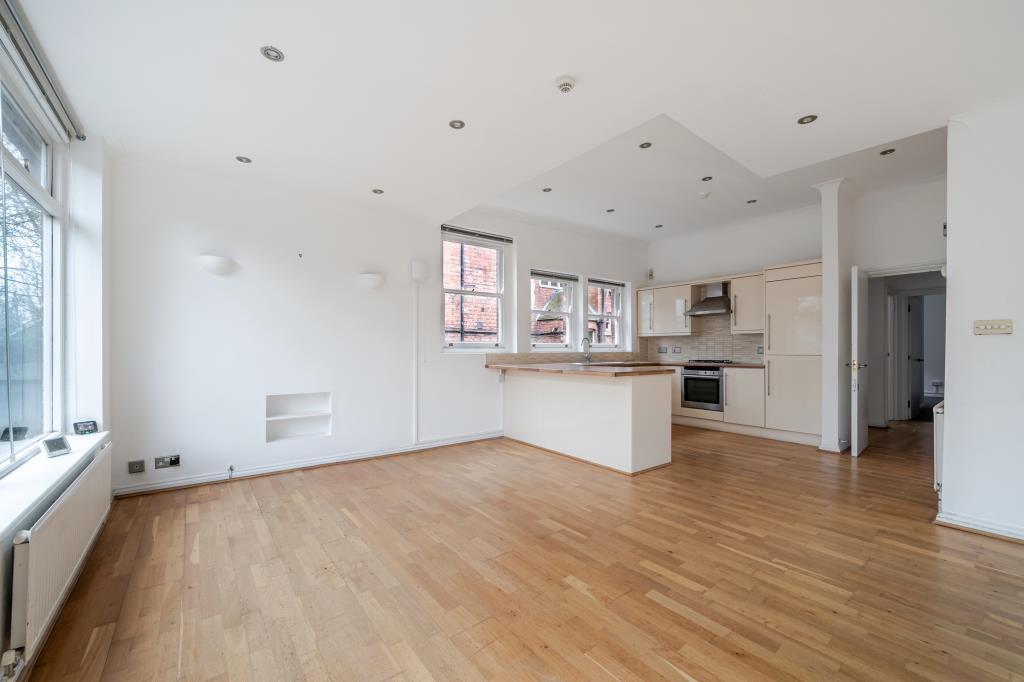 Kitchen / Reception
