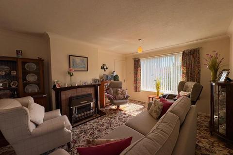2 bedroom detached bungalow for sale, 2 Sladeburn Drive, Northallerton