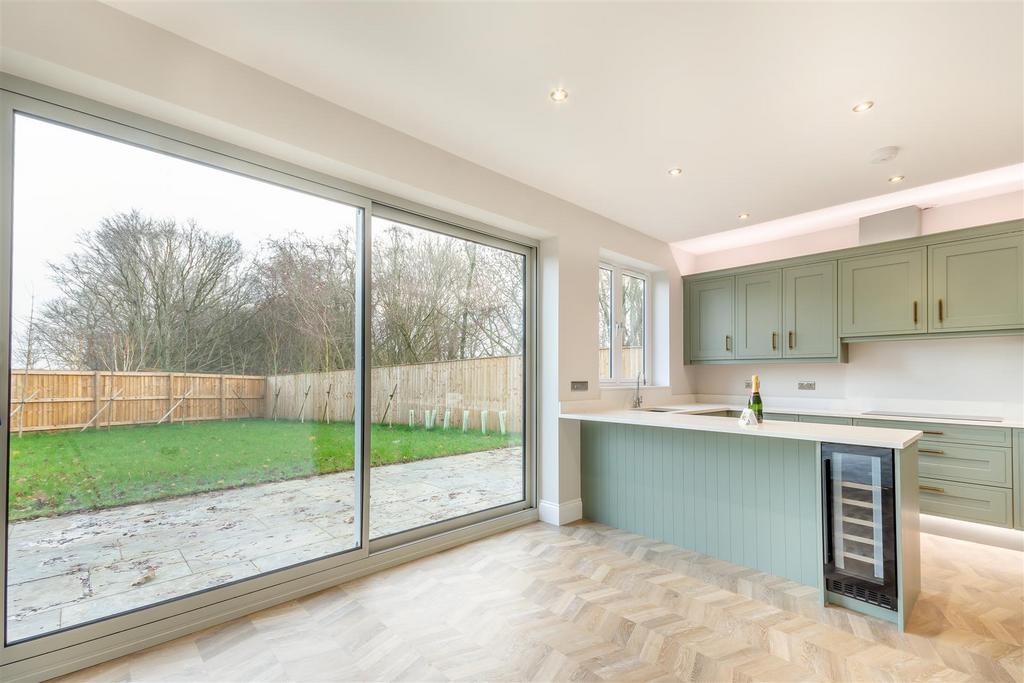 8673458-interior17.jpg