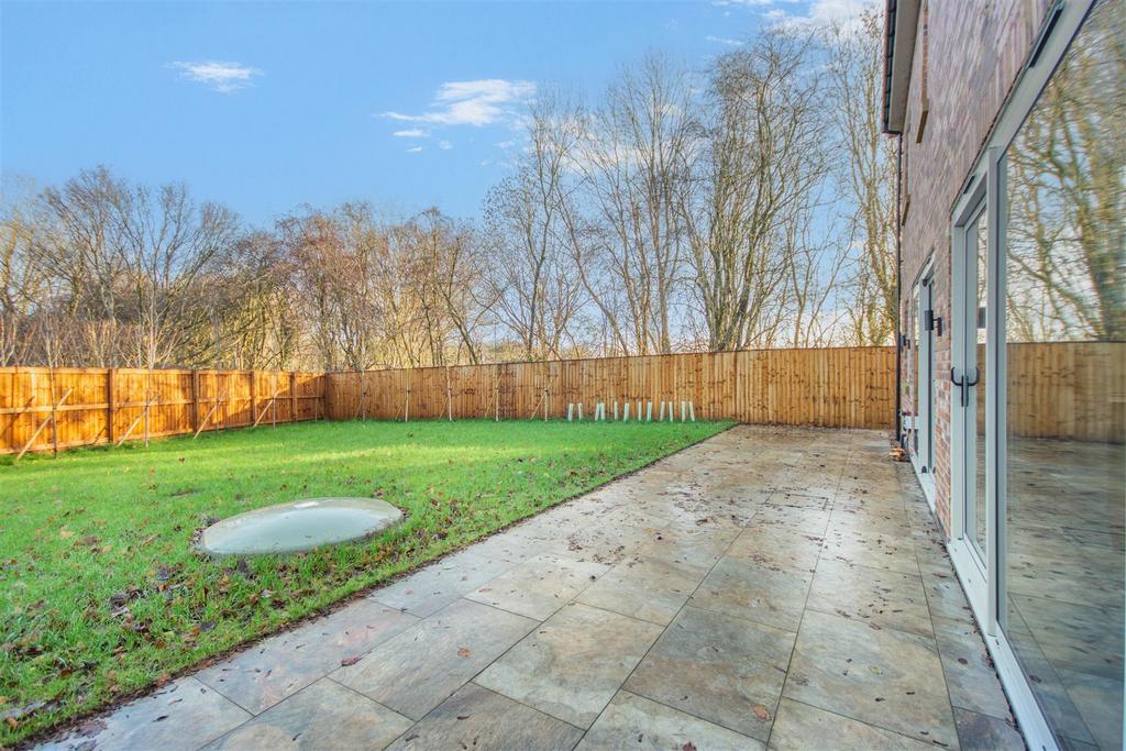 8672135-exterior13.jpg