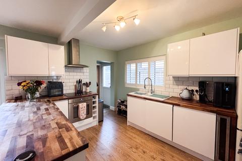 undefined, Gazeley Road, Ashley
