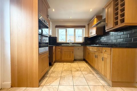4 bedroom detached house for sale, The Greenwoods, Stourbridge DY8