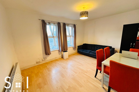 1 bedroom flat to rent, New Road, Bedfont, Feltham, TW14 8HW