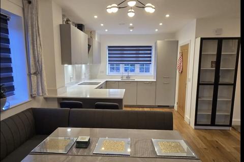 undefined, Mill Lane, Wokingham RG41