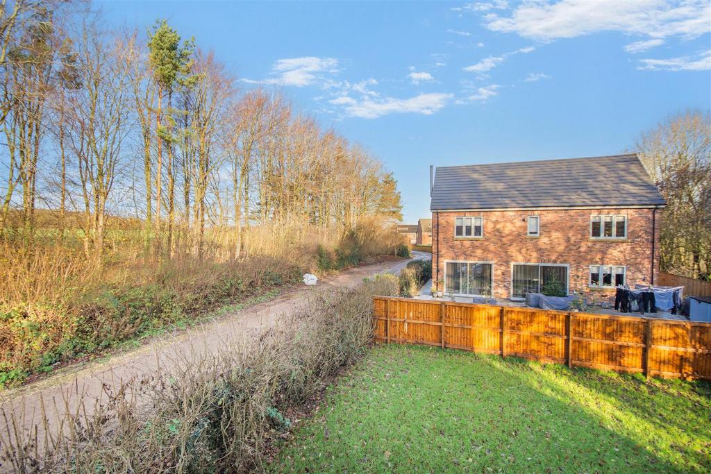 8672135-exterior37.jpg