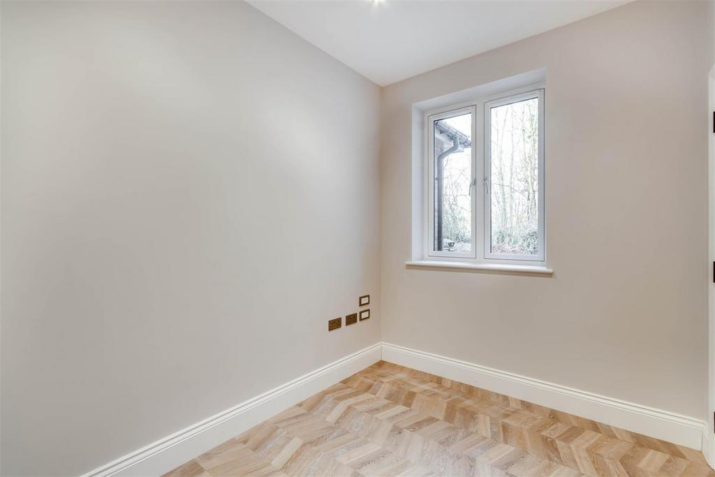 8672135-interior07.jpg