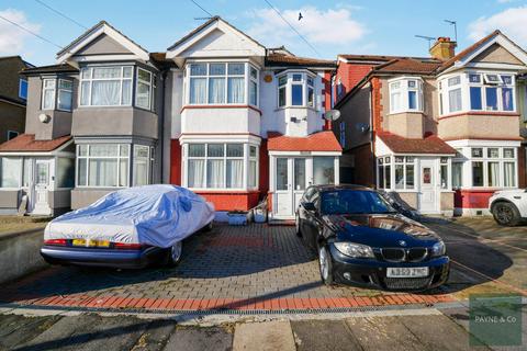 4 bedroom semi-detached house for sale, Bawdsey Avenue, Ilford, IG2