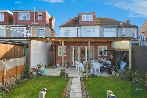 4 bedroom semi-detached house for sale, Bawdsey Avenue, Ilford, IG2