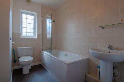 undefined, Thornbridge Close, Rushden