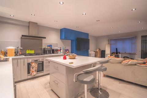 2 bedroom end of terrace house to rent, The Garth, Birmingham B14