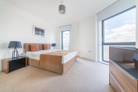 2 bedroom apartment to rent, Tweed Walk, London E14