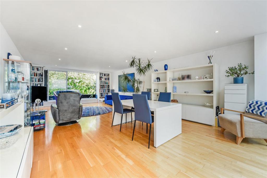 Living/Dining Room