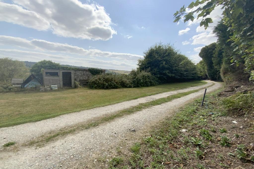 Lane down to property