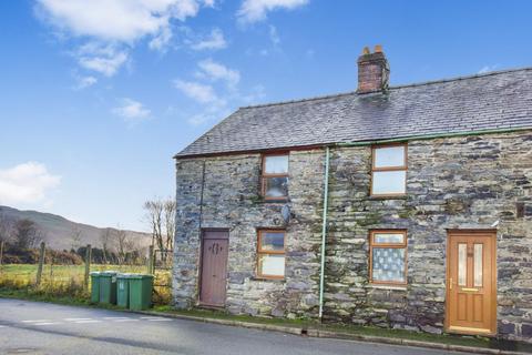 4 bedroom end of terrace house for sale, Aran Street, Y Bala