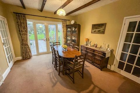4 bedroom bungalow for sale, Moira Road, Swadlincote DE11