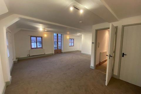 2 bedroom maisonette to rent, High Street, Headcorn, Ashford, Kent, TN27