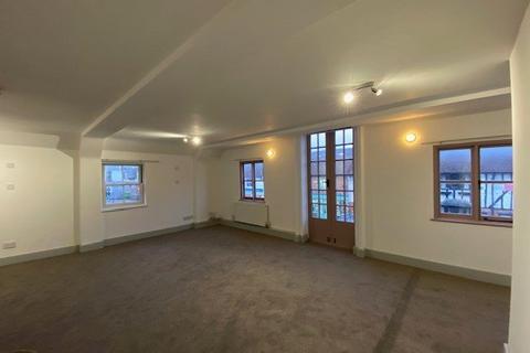 2 bedroom maisonette to rent, High Street, Headcorn, Ashford, Kent, TN27