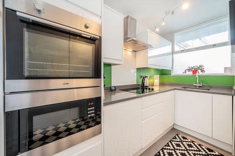 undefined, Churchill Gardens, London SW1V