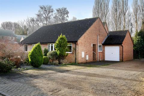 2 bedroom semi-detached bungalow to rent, Old Priory Gardens, Beccles NR34