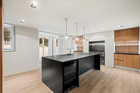 6 bedroom terraced house to rent, Addison Road, Holland Park, London, W14