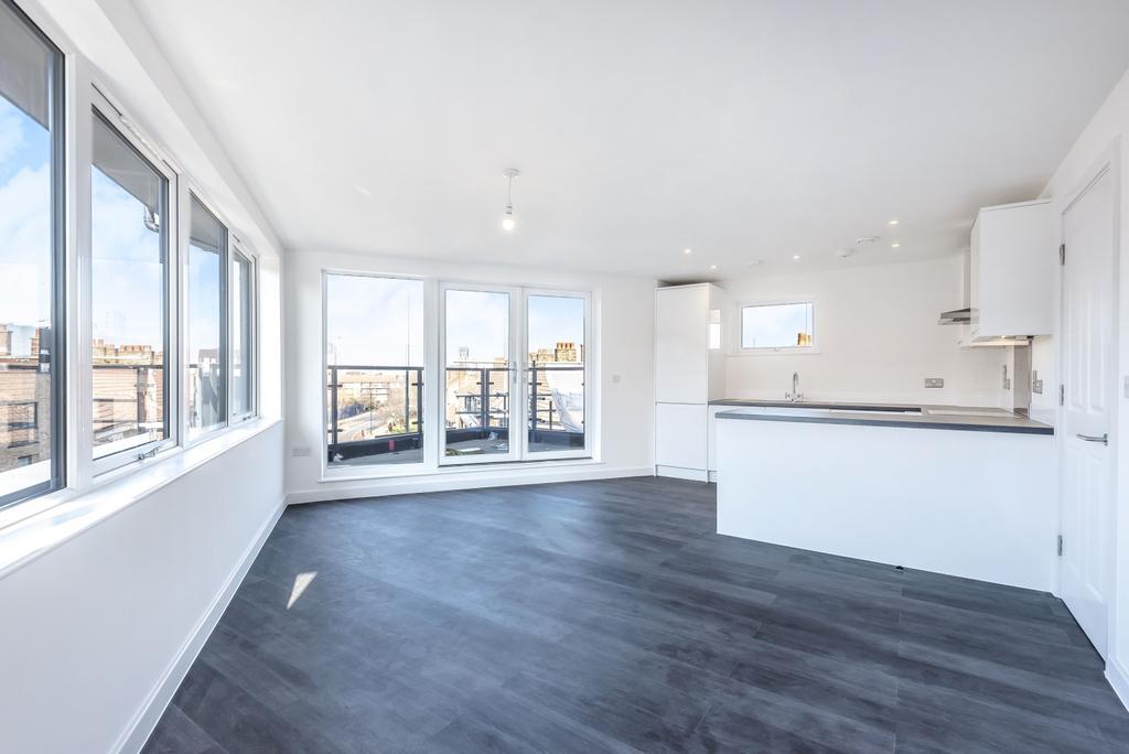Kitchen/ Living