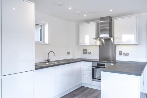 3 bedroom flat to rent, Blackwall Lane Greenwich SE10