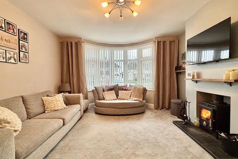 4 bedroom semi-detached house for sale, Colchester Road, Ipswich IP4