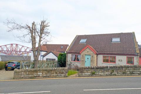 3 bedroom detached house to rent, The Loan, South Queensferry, Edinburgh, EH30