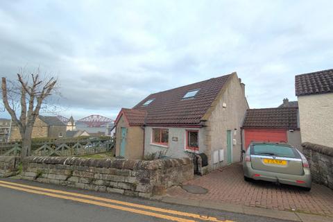 3 bedroom detached house to rent, The Loan, South Queensferry, Edinburgh, EH30